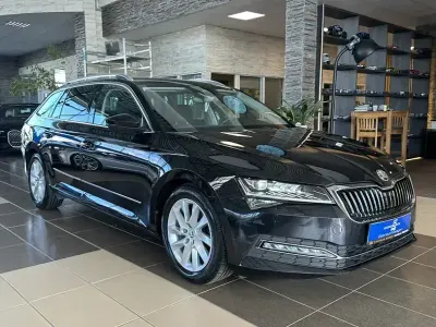 Gebraucht Skoda Superb Style 200 PS (147 kW) 2023 Schwarz Kombi