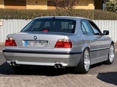 BMW 740