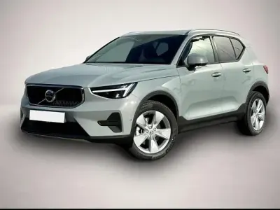 Neu Volvo XC40 Core 163 PS (119 kW) 2026 Manufacturer SUV