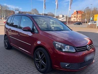 Gebraucht VW Touran 140 PS (102 kW) 2011 Rot Van / Kleinbus