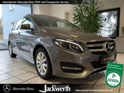 Gebraucht Mercedes B200 Style 136 PS (100 kW) 2018 Grau Van / Kleinbus
