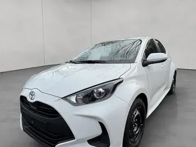 Nuova Toyota Yaris Hybrid Comfort 116 CV (85 kW) 2025 Bianco Berlina