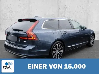 Gebraucht Volvo V90 Plus 398 PS (292 kW) 2023 Blau metallic Kombi