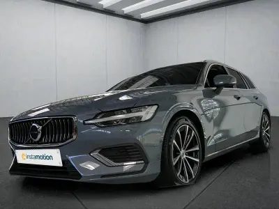 Gebraucht Volvo V60 349 PS (256 kW) 2023 Grau Kombi