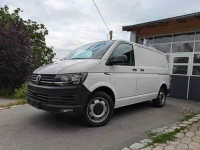 Weiß Gebraucht 2017 VW Transporter Van | 16.990 € (Superpreis)