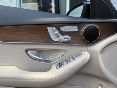 Mercedes C300e