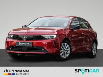 Gebraucht Opel Astra Enjoy 110 PS (80 kW) 2024 Kardio rot (metallic) Limousine