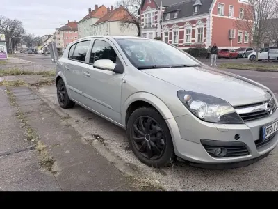 Gebraucht Opel Astra 105 PS (77 kW) 2005 Limousine