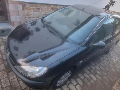Gebraucht Peugeot 206 75 PS (55 kW) 2004 Schwarz Kleinwagen