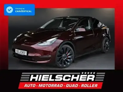 Usata Tesla Model Y Performance 392 kW (534 CV) 2023 Rosso SUV