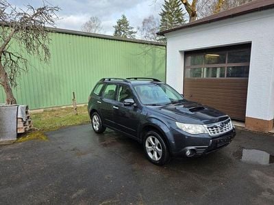 Begagnad Subaru Forester Exclusive+ 147 HK (108 kW) 2012 Grå SUV