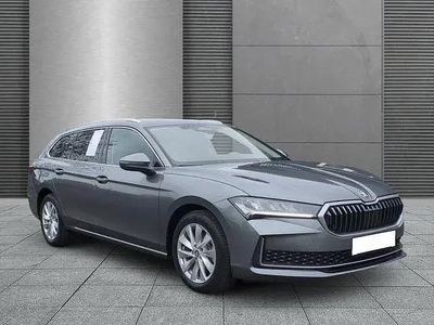 Nuova Skoda Superb Selection 150 CV (110 kW) 2025 Grigio Station wagon