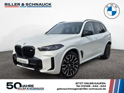 Gebraucht BMW X5 M M Sport 530 PS (389 kW) 2025 Mineralweiss SUV