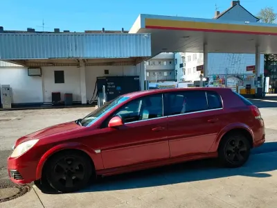 Gebraucht Opel Signum 147 PS (108 kW) 2007 Rot Kleinwagen
