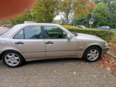 Mercedes C240