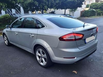 Silber Gebraucht 2013 Ford Mondeo Titanium Limousine | 4.900 € (Etwas zu teuer)