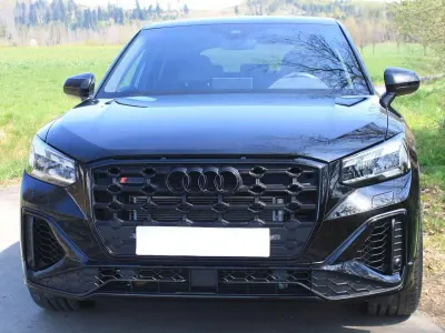 Gebraucht Audi SQ2 Comfort 300 PS (220 kW) 2024 Schwarz SUV