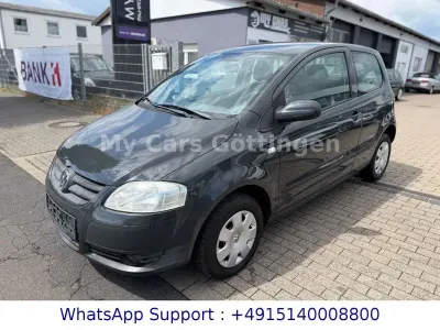 Gebraucht VW Fox 54 PS (39 kW) 2008 Grau Kleinwagen
