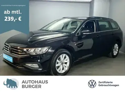 Gebraucht VW Passat Business 122 PS (89 kW) 2022 Deep black perleffekt (metallic) Kombi