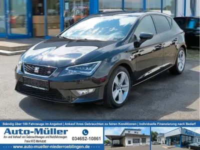 Gebraucht Seat Leon Comfort 122 PS (89 kW) 2013 "universo" schwarz Limousine