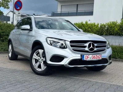 Gebraucht Mercedes GLC220 170 PS (125 kW) 2016 Iridiumsilber SUV