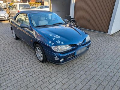 Gebraucht Renault Mégane Cabriolet 90 PS (66 kW) 1997 Blau Cabrio