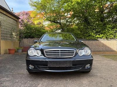 Usata Mercedes C180 Elegance 143 CV (105 kW) 2004 Blu Berlina