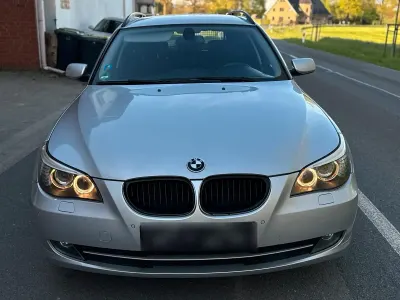 Gebraucht BMW 523 190 PS (139 kW) 2007 Silber Kombi