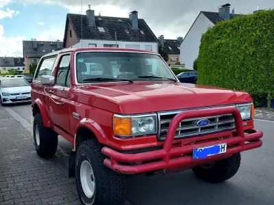 Gebraucht Ford Bronco XLT 185 PS (136 kW) 1989 Rot SUV