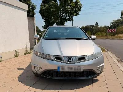 Gebraucht Honda Civic 140 PS (102 kW) 2009 Grau Limousine