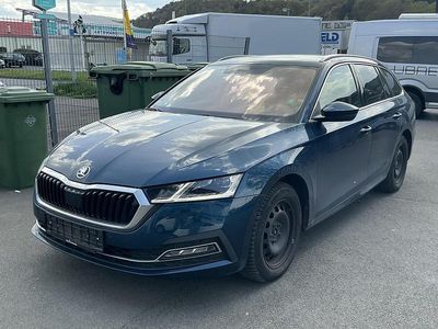 Usata Skoda Octavia Ambiente 150 CV (110 kW) 2021 Blu Station wagon