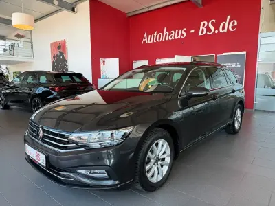 Gebraucht VW Passat IQ Drive 150 PS (110 kW) 2024 Grau Kombi