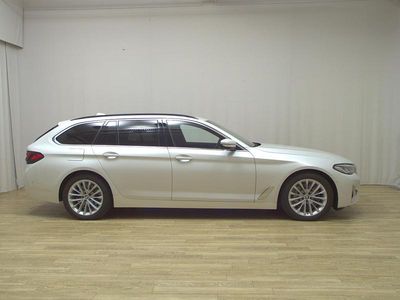 Usata BMW 530e Luxury Line 292 CV (214 kW) 2021 Bianco Station wagon