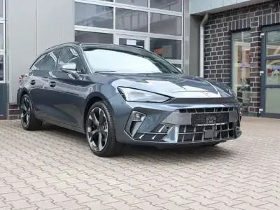 Gebraucht Cupra Leon 150 PS (110 kW) 2025 Magnetic tech grey Kombi