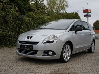 gebraucht Peugeot 5008 Platinum 7 Sitze Leder HUD TV Pano PDC SHZ