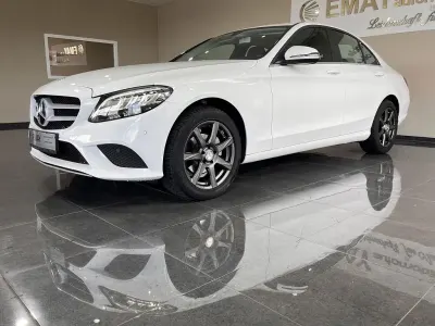 Gebraucht Mercedes C200 160 PS (117 kW) 2019 Weiß Limousine