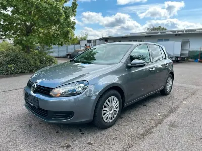 Gebraucht VW Golf VI 105 PS (77 kW) 2010 Grau Kleinwagen