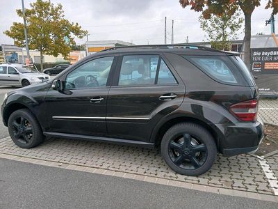 Usata Mercedes ML420 316 CV (232 kW) 2007 Nero SUV