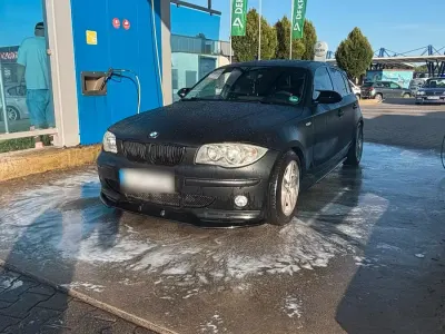 Gebraucht BMW 120 163 PS (119 kW) 2006 Schwarz Kleinwagen