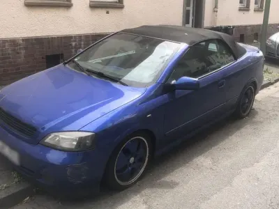Gebraucht Opel Astra 101 PS (74 kW) 2003 Blau Cabrio