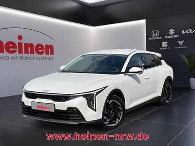 Nouă Kia K4 Spirit 150 CP (110 kW) 2026 Alb Berlinǎ