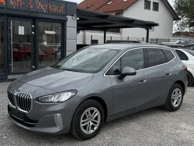 Gebraucht BMW 218 Active Tourer Luxury Line 136 PS (100 kW) 2024 Grau Van / Kleinbus