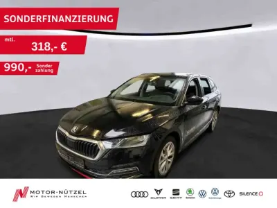 Gebraucht Skoda Octavia Style 150 PS (110 kW) 2022 Blackmagic perleffekt Kombi