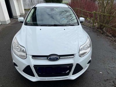 gebraucht Ford Focus Turnier 1.6 TDCi DPF Start-Stopp-System SYNC Editi