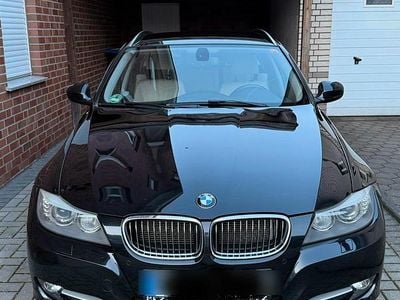 Gebraucht BMW 330 272 PS (200 kW) 2011 Schwarz Kombi