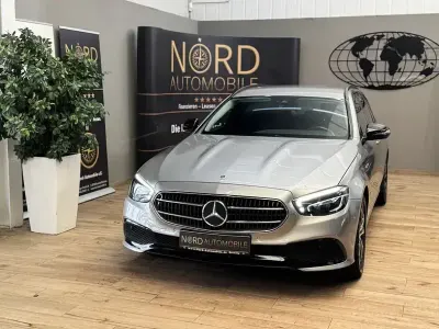 Używany Mercedes E300 Avantgarde 122 KM (89 kW) 2021 Srebrny