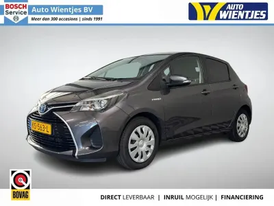 Gebraucht Toyota Yaris Hybrid 73 PS (53 kW) 2016 Grau Limousine