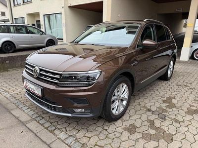 Braun Gebraucht 2017 VW Tiguan Highline SUV | 18.990 € (Etwas zu teuer)