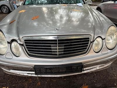 Mercedes E220