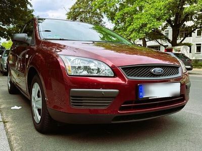 gebraucht Ford Focus 1.4 Trend Trend